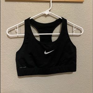 Nike Sports Bra - Black